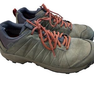 OBOZ Women's Sypes Low Leather Waterproof Hiking Shoes Size 9